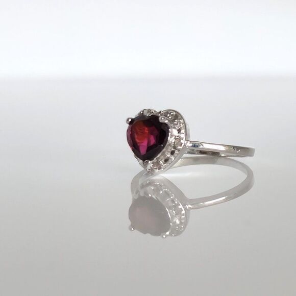 Garnet Heart Ring Size 7 - Picture 4 of 8